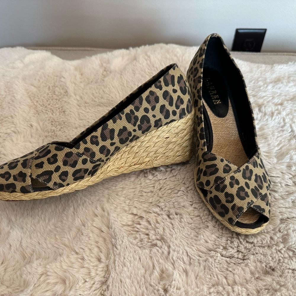 Espadrilles - Picture 2 of 2